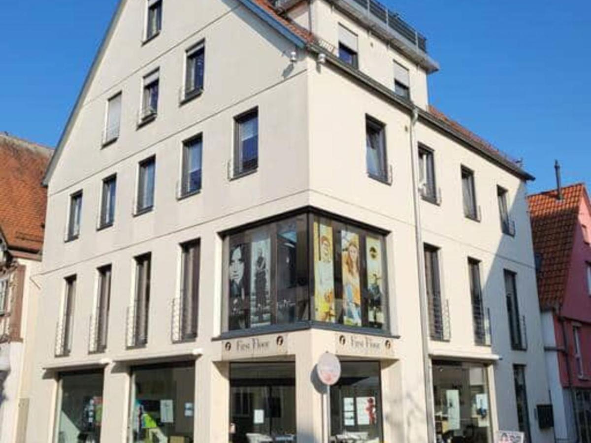 Zentrale Ferienwohnung In Aalen City Mit 4-Sternen Extérieur photo