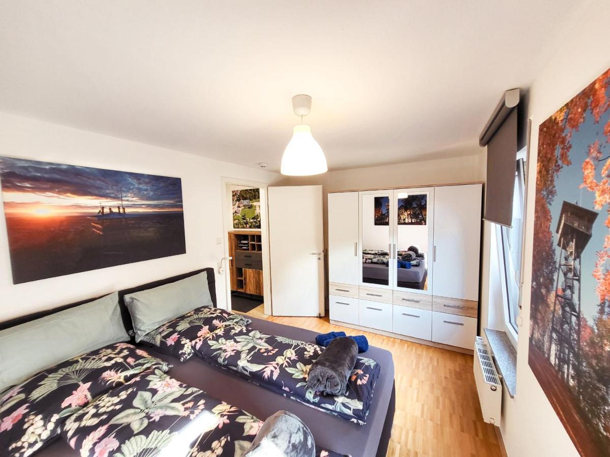 Zentrale Ferienwohnung In Aalen City Mit 4-Sternen Extérieur photo