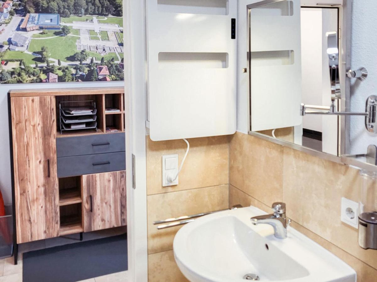 Zentrale Ferienwohnung In Aalen City Mit 4-Sternen Extérieur photo